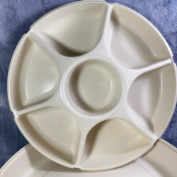 Vintage‎ Tupperware 6 Section Snack Serving Tray Almond Lazy Susan Dip Center - Picture 3 of 8